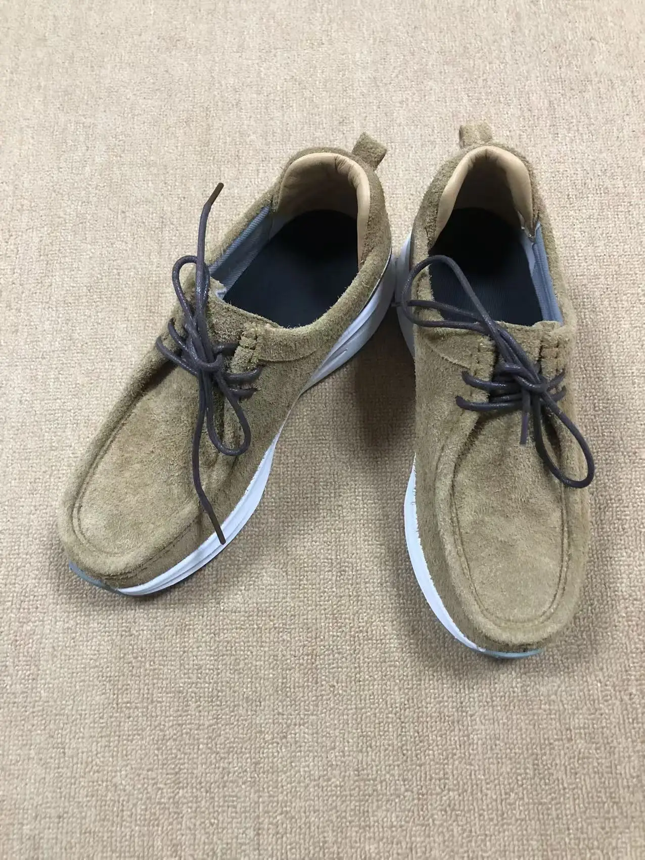 Casual Outdoor Thick Bottom Sports Shoes for Men Running Shoes Fashionable Style Commuting Leisure Kangaroo Shoes Breathable
Casual Outdoor Thick Bottom Sports Shoes for Men Running Shoes Fashionable Style Commuting Leisure Kangaroo Shoes Breathable