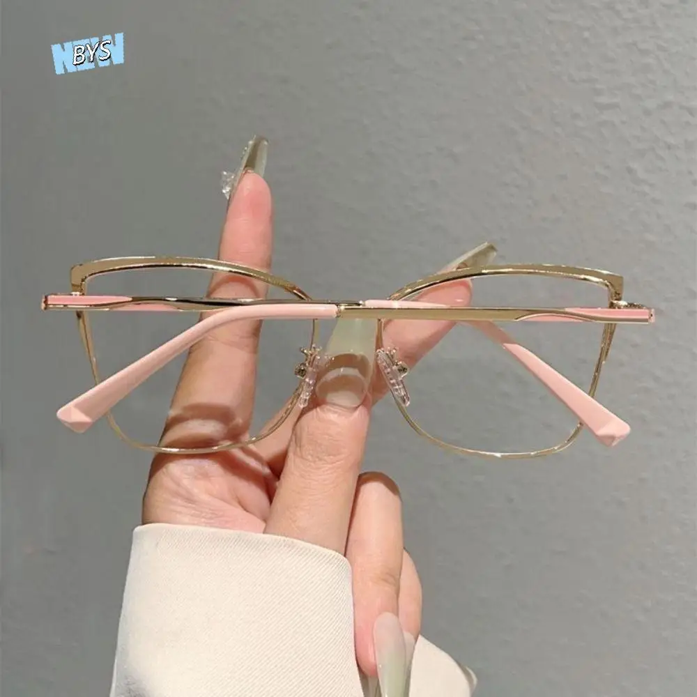 Transparent Anti-blue Light Glasses Retro Lightweight Square Frame Myopia Glasses Anti Radiation Eye Protective
Transparent Anti-blue Light Glasses Retro Lightweight Square Frame Myopia Glasses Anti Radiation Eye Protective