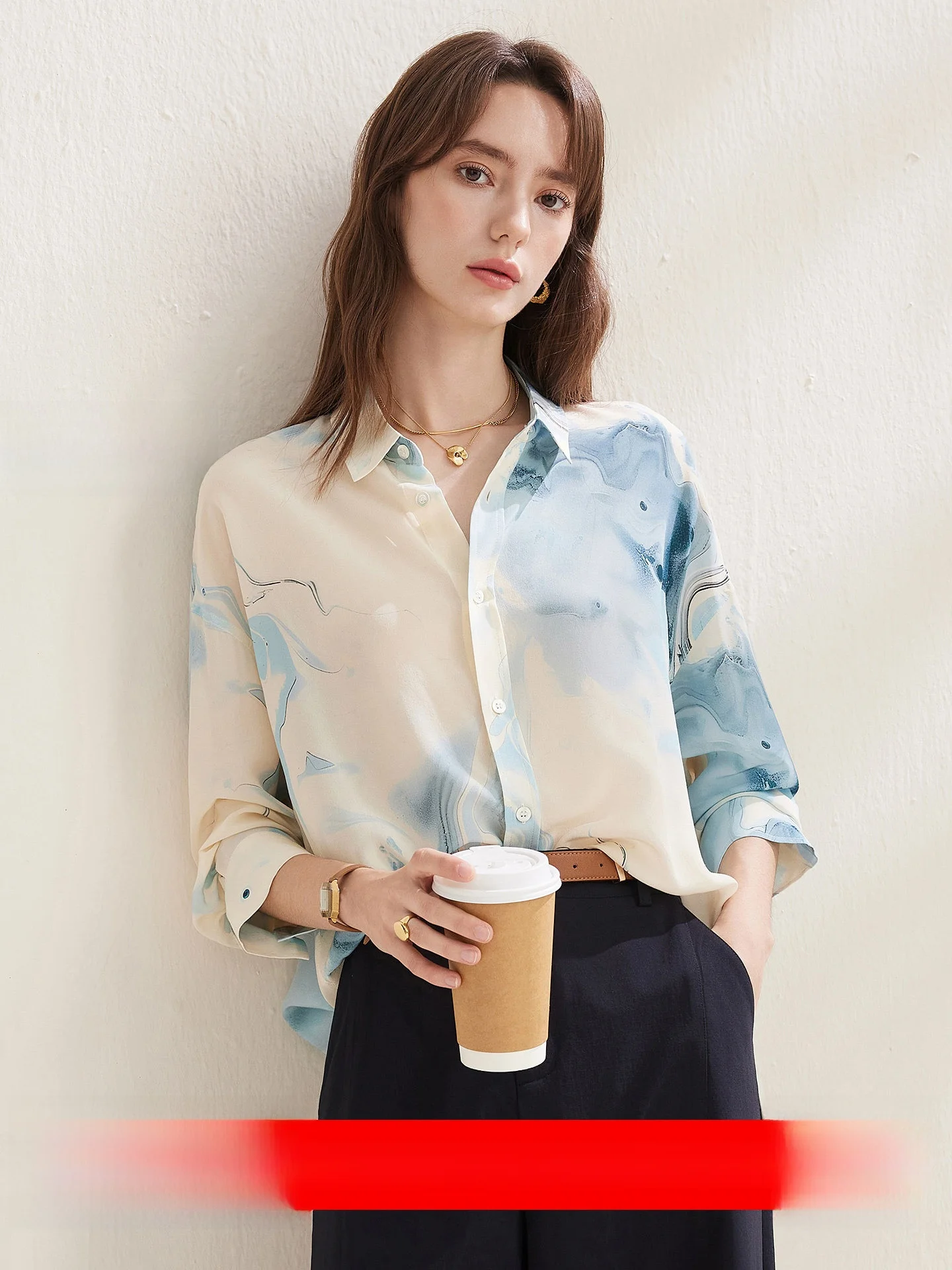 Zhaojun Spring Summer New Sle Long Sve Silk irt Women's Loose Turn-down Collar Top Breathable Comfortable Silk Blouse
Zhaojun Spring Summer New Sle Long Sve Silk irt Women's Loose Turn-down Collar Top Breathable Comfortable Silk Blouse