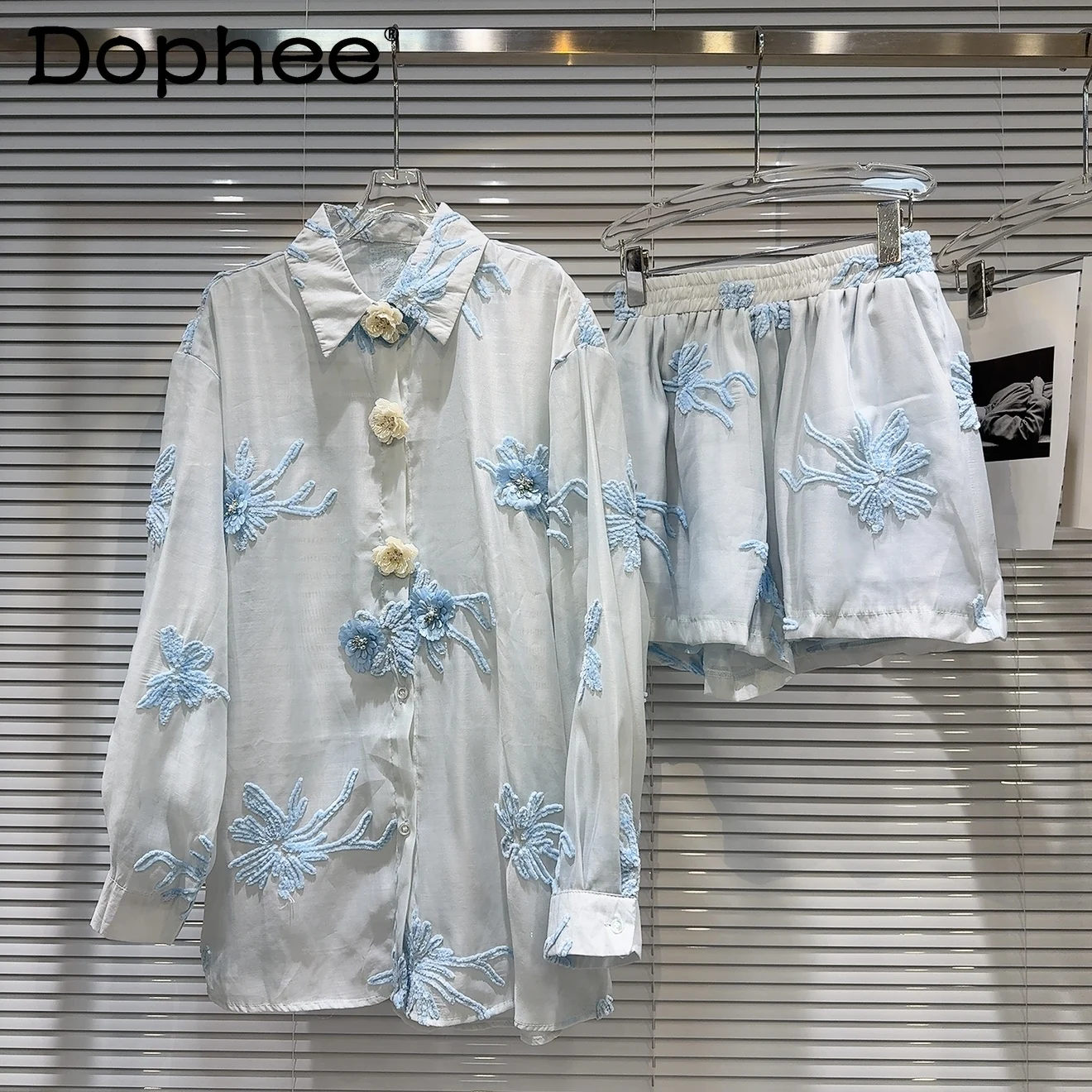 Vacation Casual Style Shorts Set 2025 Summer New Thin Embroidered Flower Button Shirt Shirt + Shorts 2 Piece Sets Womens Outfits
Vacation Casual Style Shorts Set 2025 Summer New Thin Embroidered Flower Button Shirt Shirt + Shorts 2 Piece Sets Womens Outfits