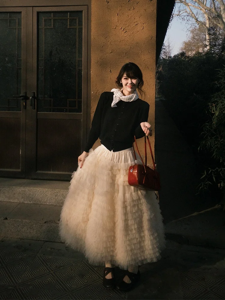 Elegant Heavyweight Wool Knitted Cardigan And Puffy Skirt Two-Piece Set for Women Unique Beautiful Fashionable Spring Outfit
Elegant Heavyweight Wool Knitted Cardigan And Puffy Skirt Two-Piece Set for Women Unique Beautiful Fashionable Spring Outfit