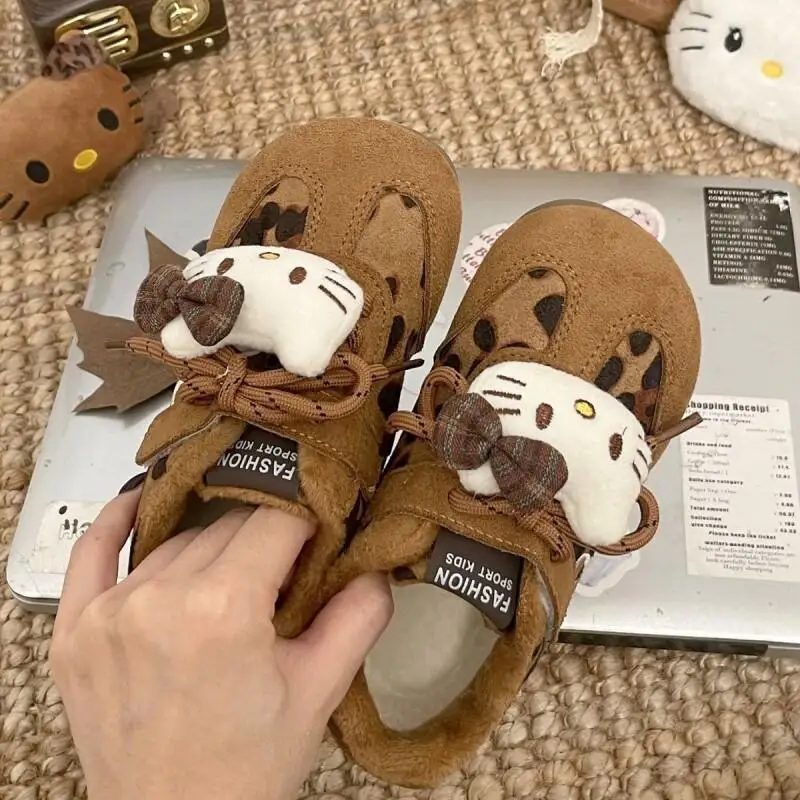 Sanrio Girls Hello Kitty Winter New Children's Leopard Pattern Velvet Cotton Shoes Fashion Boys Outdoor Warm Girls' Sports Shoes
Sanrio Girls Hello Kitty Winter New Children's Leopard Pattern Velvet Cotton Shoes Fashion Boys Outdoor Warm Girls' Sports Shoes