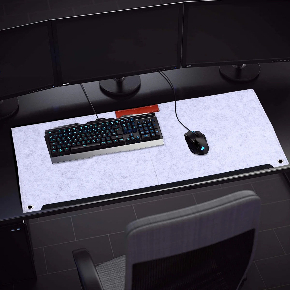 Oversized Felt Mouse Pad Computer Anti-Skid Desk Mat Practical for Home Office Study Room Use Oversized Mouse Pad
Oversized Felt Mouse Pad Computer Anti-Skid Desk Mat Practical for Home Office Study Room Use Oversized Mouse Pad