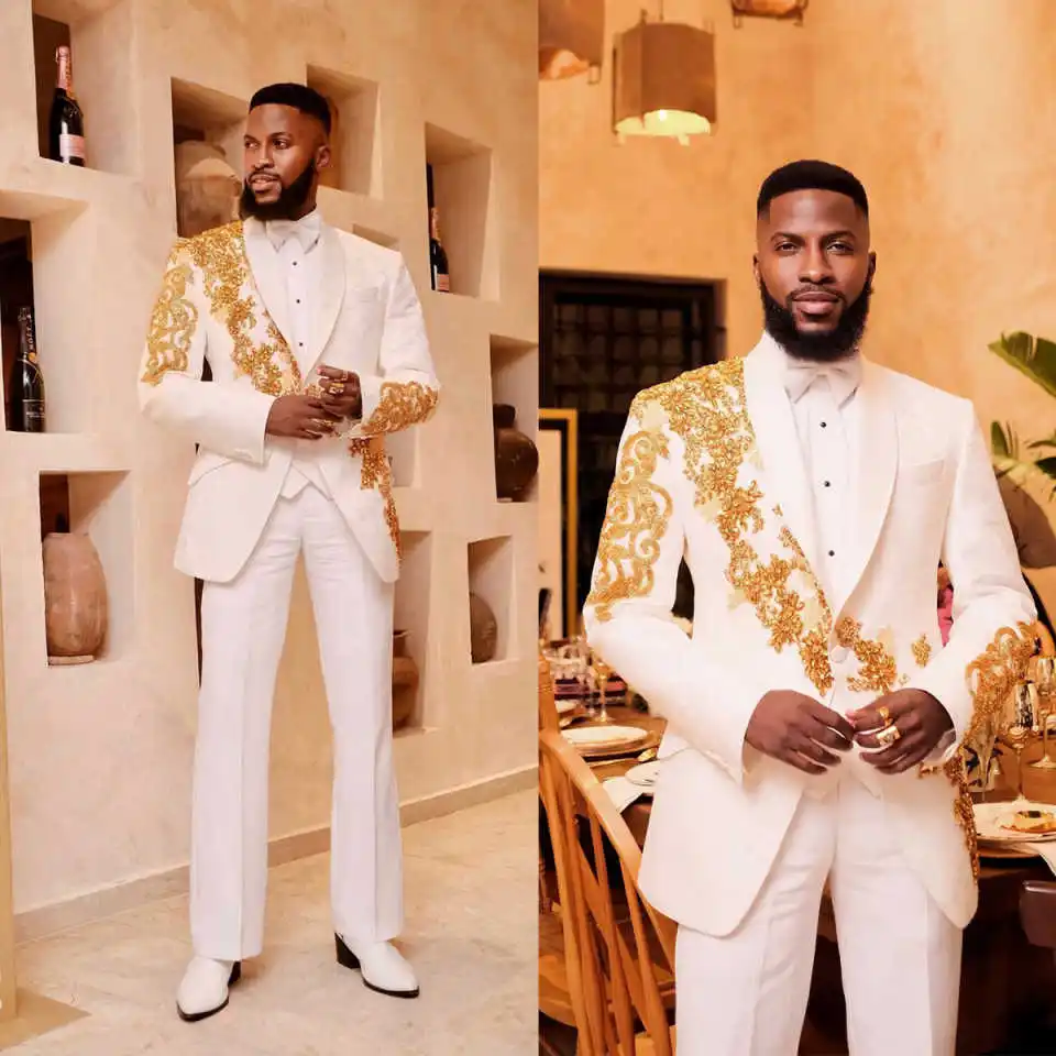 Luxury Prom Men Suits Beaded Gold Crystal Single Breasted Groom Wedding Tuxedos 3-Piece Party Male Business Customized
Luxury Prom Men Suits Beaded Gold Crystal Single Breasted Groom Wedding Tuxedos 3-Piece Party Male Business Customized
