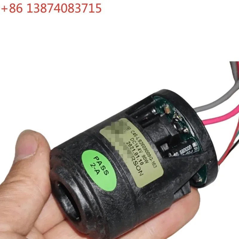 45mm Miniature Three-Phase Brushless Motor High-Speed Fan 12V/14.4V 90W for Vacuum Cleaner Turbine Fan
45mm Miniature Three-Phase Brushless Motor High-Speed Fan 12V/14.4V 90W for Vacuum Cleaner Turbine Fan