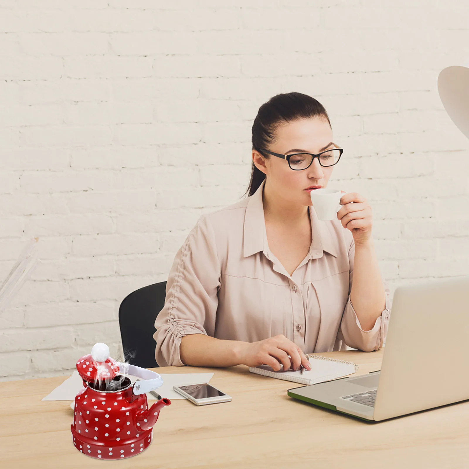 1pc Thickened Enameled Teapot 1.2L Food Grade Heat Resistant Tea Pot For Boiling Water Coffee Making Kitchen Home Supplies
1pc Thickened Enameled Teapot 1.2L Food Grade Heat Resistant Tea Pot For Boiling Water Coffee Making Kitchen Home Supplies