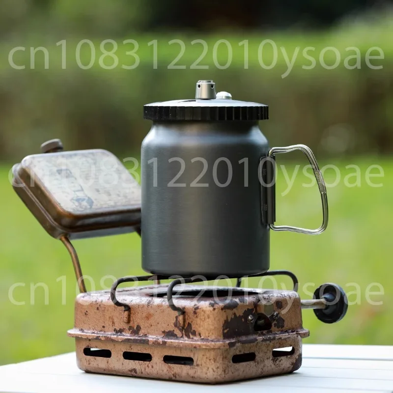 Outdoor SoIo lightweight pressure cooker for hiking and cycling, high-altitude cooking pot, mini black pot.
Outdoor SoIo lightweight pressure cooker for hiking and cycling, high-altitude cooking pot, mini black pot.