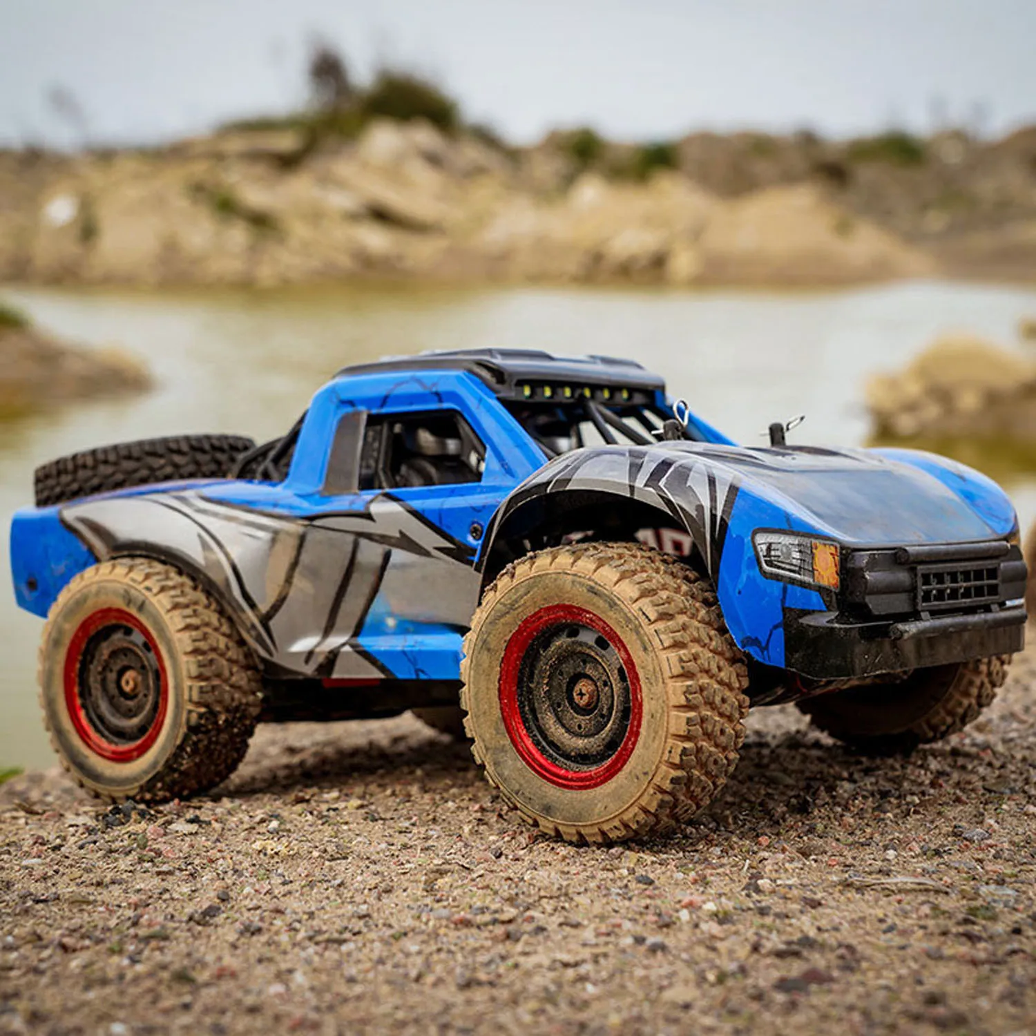 Toy 1/14 2.4GHz Remote Control High Speed Car 48KM/H 4*4 RC Off Road Vehicle Q130A RTR Car Carbon Brush Motor ESC LED Lights
Toy 1/14 2.4GHz Remote Control High Speed Car 48KM/H 4*4 RC Off Road Vehicle Q130A RTR Car Carbon Brush Motor ESC LED Lights