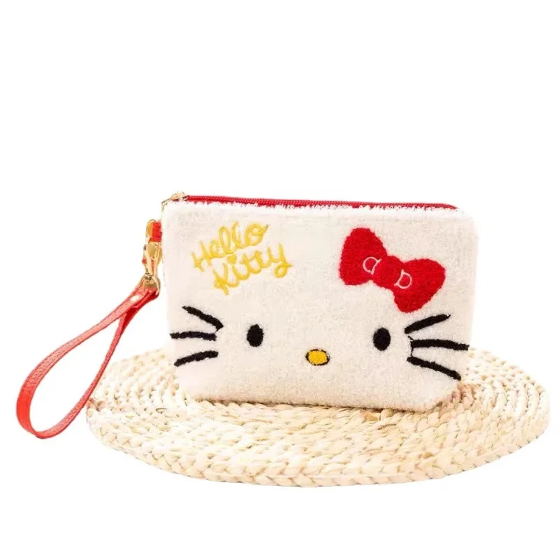 Sanrio Kawaii Embroidery Makeup Bag Hello Kitty Kuromi Fashion Trend Brand Luxury Large Capacity Handbags with Hand Rope
Sanrio Kawaii Embroidery Makeup Bag Hello Kitty Kuromi Fashion Trend Brand Luxury Large Capacity Handbags with Hand Rope
