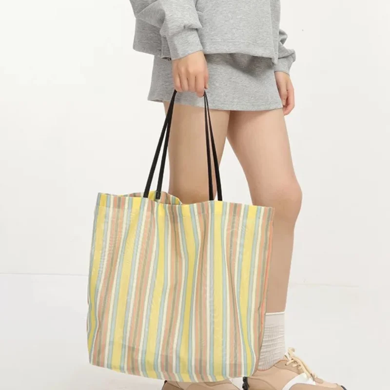 Stylish Rainbow Striped Canvas Shoulder Bag Luxury Large Capacity Lightweight Handbag Casual Versatile Commute Shopping Tote Bag
Stylish Rainbow Striped Canvas Shoulder Bag Luxury Large Capacity Lightweight Handbag Casual Versatile Commute Shopping Tote Bag