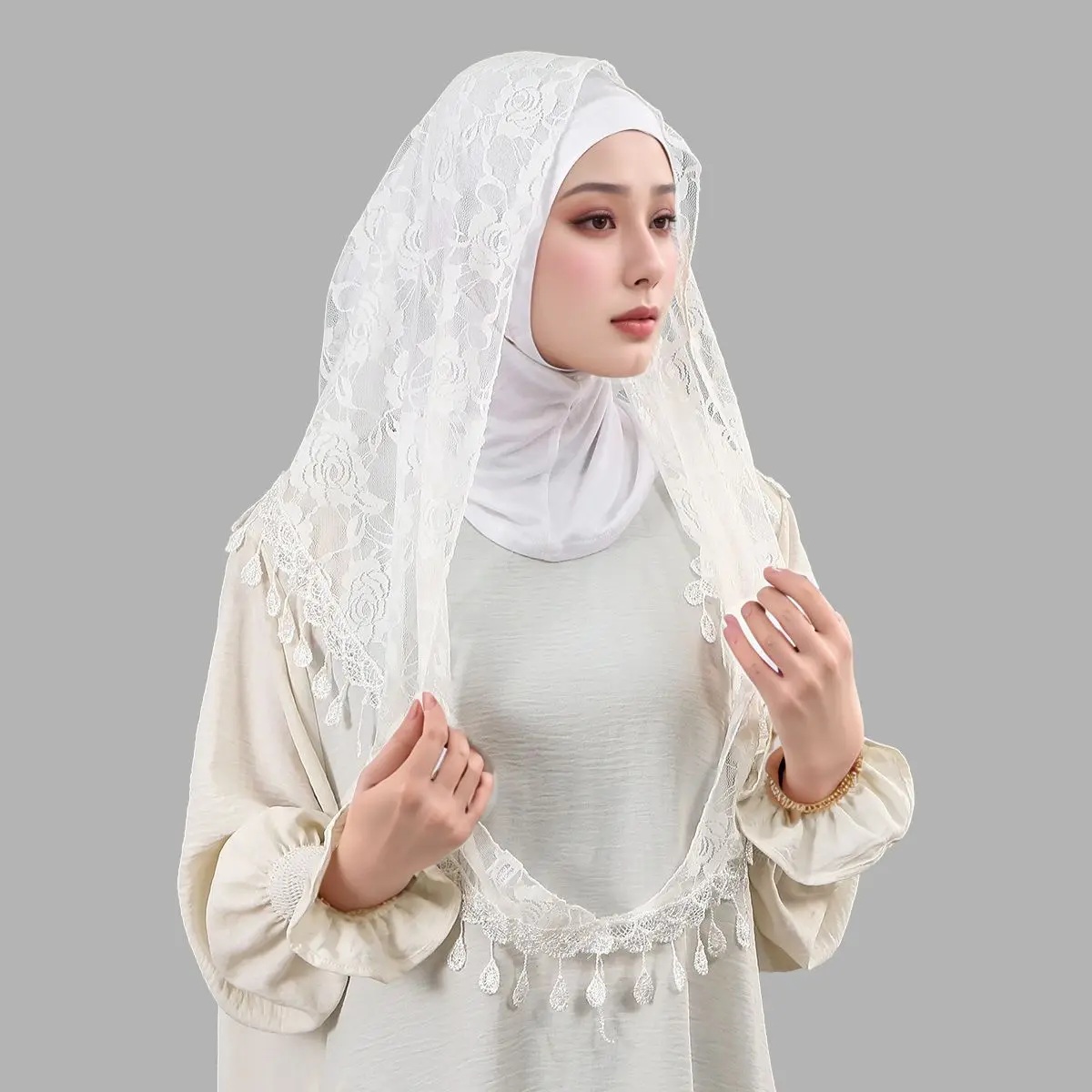 Fashion Muslim Woman Lace Hijab Shawls with Jersey Underscarf Inner Hat Bonnet Cap Floral Tassel Premium Headscarf Wrap Turban
Fashion Muslim Woman Lace Hijab Shawls with Jersey Underscarf Inner Hat Bonnet Cap Floral Tassel Premium Headscarf Wrap Turban