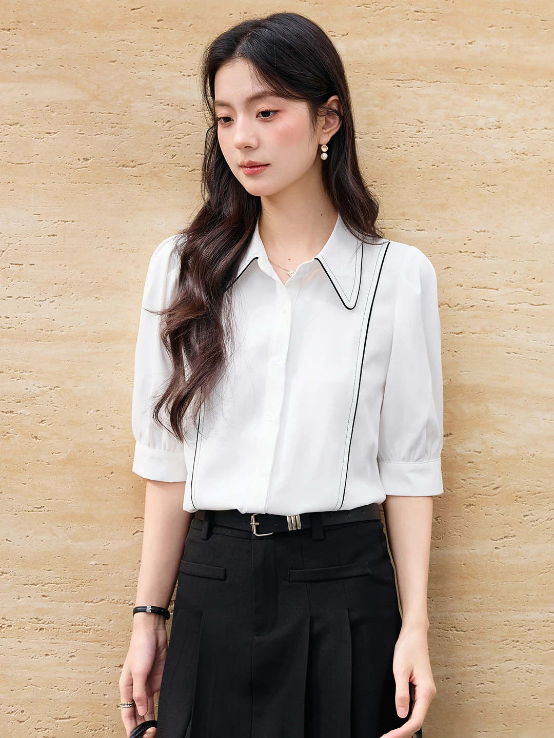 Casual White Shirt Women's 2026 New Summer Fashion Versatile High-End Short Sleeve Blouse Breathable Polyester OL Style Loose...
Casual White Shirt Women's 2026 New Summer Fashion Versatile High-End Short Sleeve Blouse Breathable Polyester OL Style Loose...