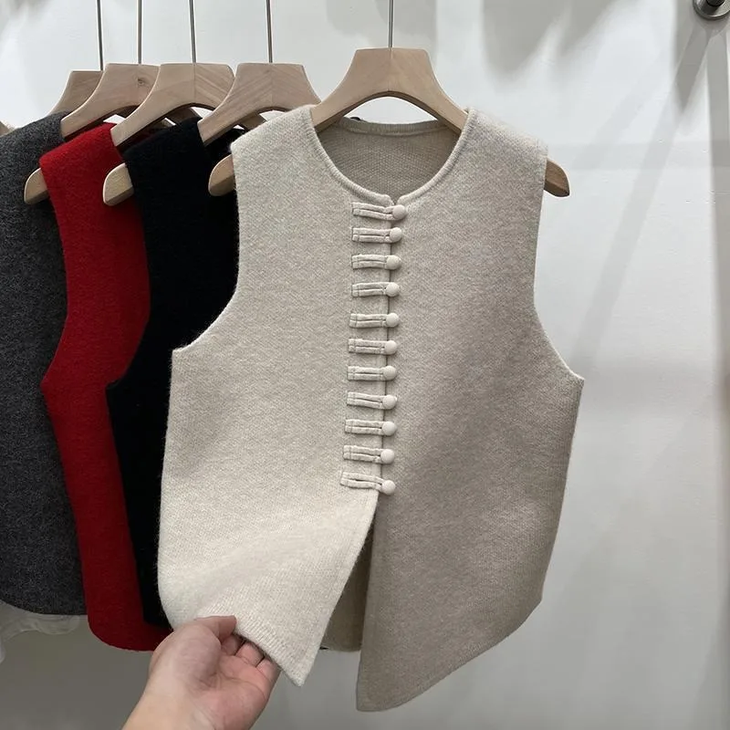 Flattering All-match Autumn Winter Round Neck Solid Color Button Cardigan Sleeveless Sweater Knitted Vest Women's Clothing Tops
Flattering All-match Autumn Winter Round Neck Solid Color Button Cardigan Sleeveless Sweater Knitted Vest Women's Clothing Tops