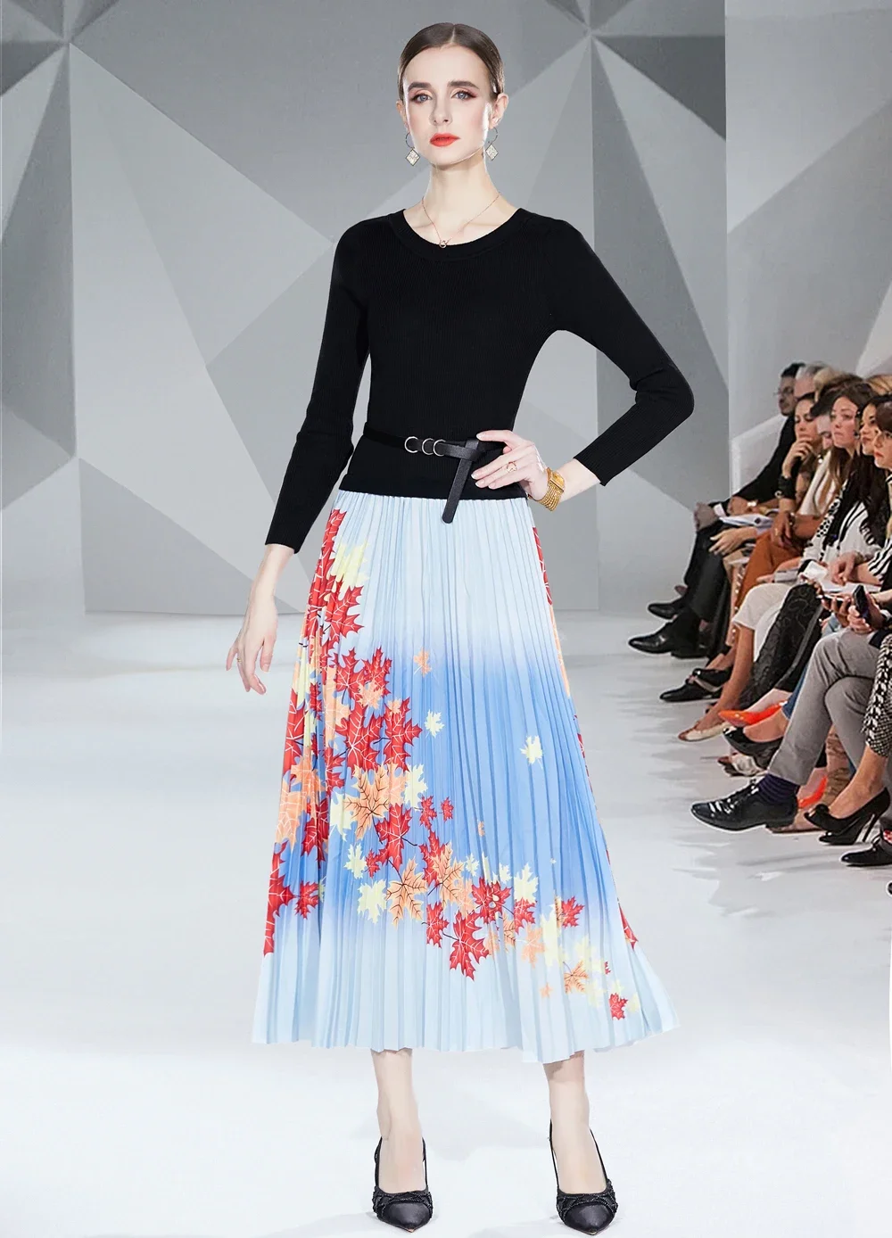 French socialite temperament long sleeved knitted patchwork printed skirt high waist slimming dress for autumn 2024
French socialite temperament long sleeved knitted patchwork printed skirt high waist slimming dress for autumn 2024