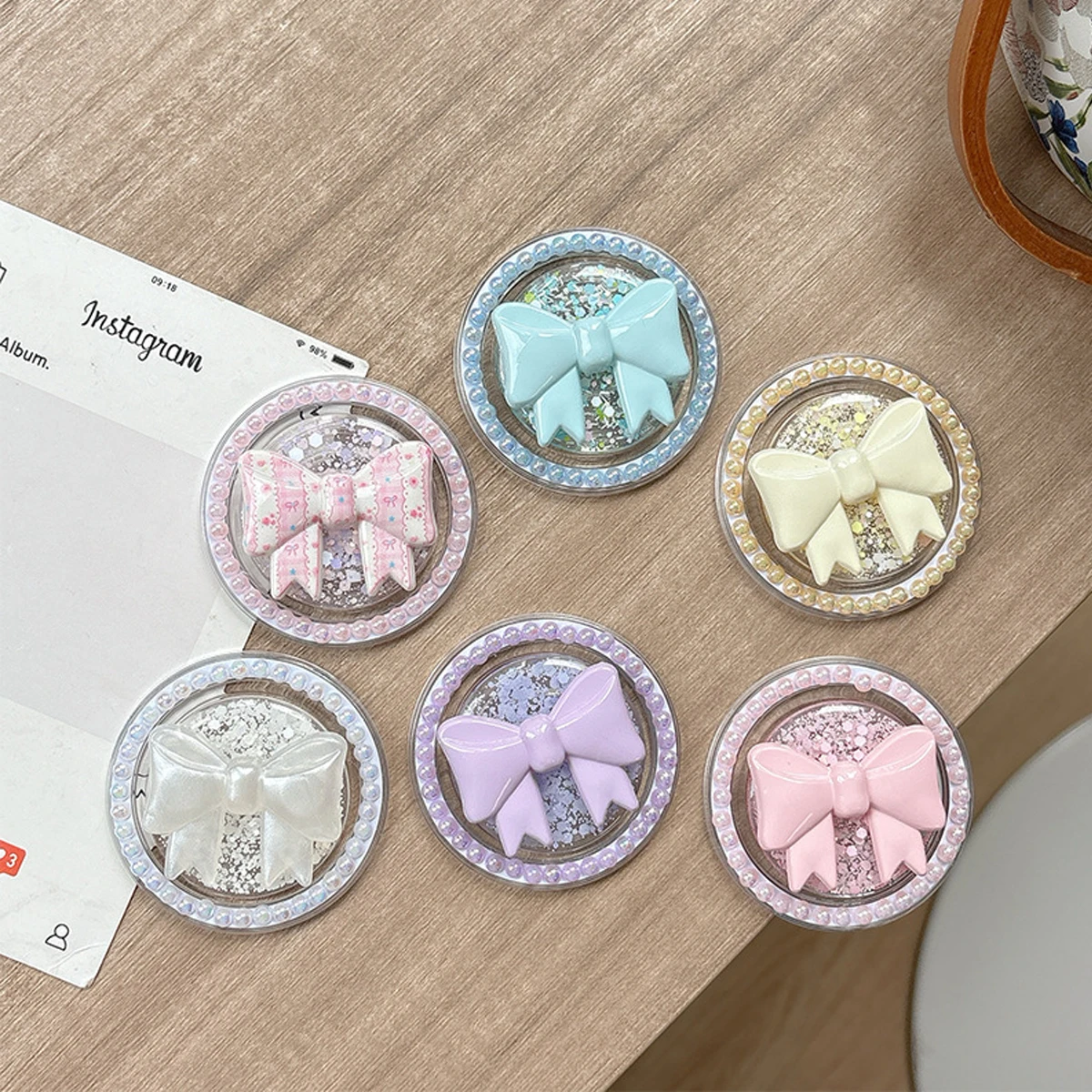 Butterfly Knot Magnetic Phone Stand Glitter Sequin Airbag Holder Ring Sticky Desk Stand Small Gift
Butterfly Knot Magnetic Phone Stand Glitter Sequin Airbag Holder Ring Sticky Desk Stand Small Gift