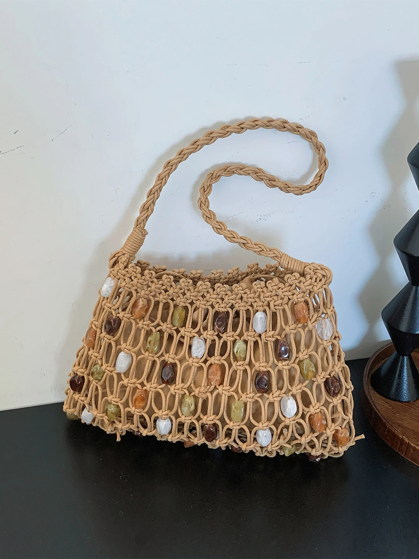 Bohemian Style Vacation Single Shoulder Bag Hollow out Woven Women's Bag Casual Simple Style Spring Summer Fashion Trend
Bohemian Style Vacation Single Shoulder Bag Hollow out Woven Women's Bag Casual Simple Style Spring Summer Fashion Trend