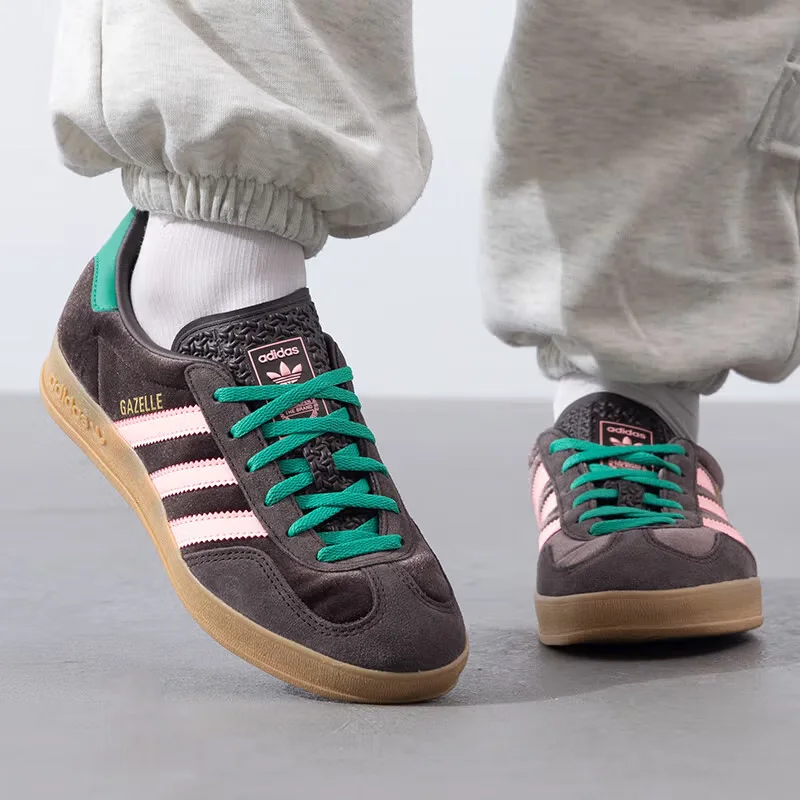 Женские кроссовки Adidas Originals Gazelle Indoor W | Замшевые низкие туфли в стиле ретро для повседневного стиля
Женские кроссовки Adidas Originals Gazelle Indoor W | Замшевые низкие туфли в стиле ретро для повседневного стиля