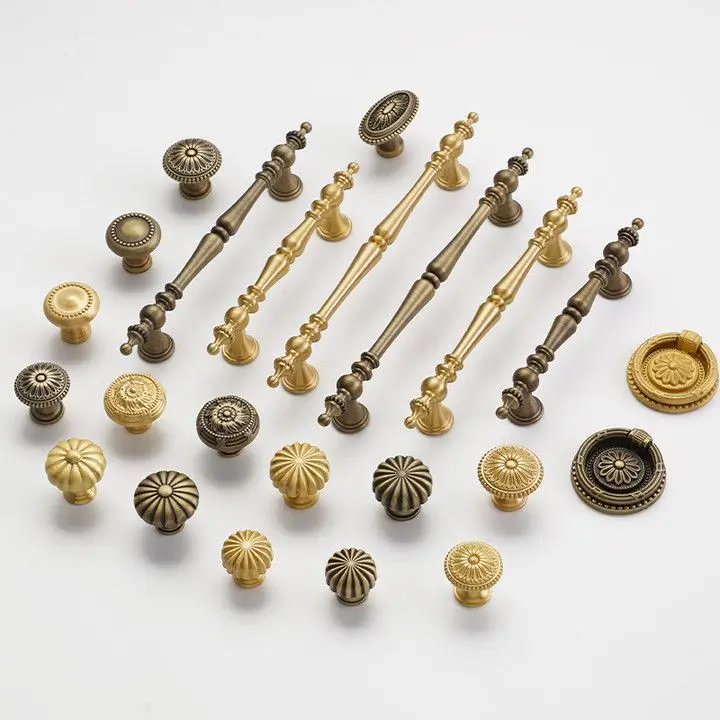 French Vintage Brass Furniture Handles Gold/Bronze Handles for Wardrobe and Drawer Kitchen Cabinet Handles Shoe Cabinets Pulls
French Vintage Brass Furniture Handles Gold/Bronze Handles for Wardrobe and Drawer Kitchen Cabinet Handles Shoe Cabinets Pulls
