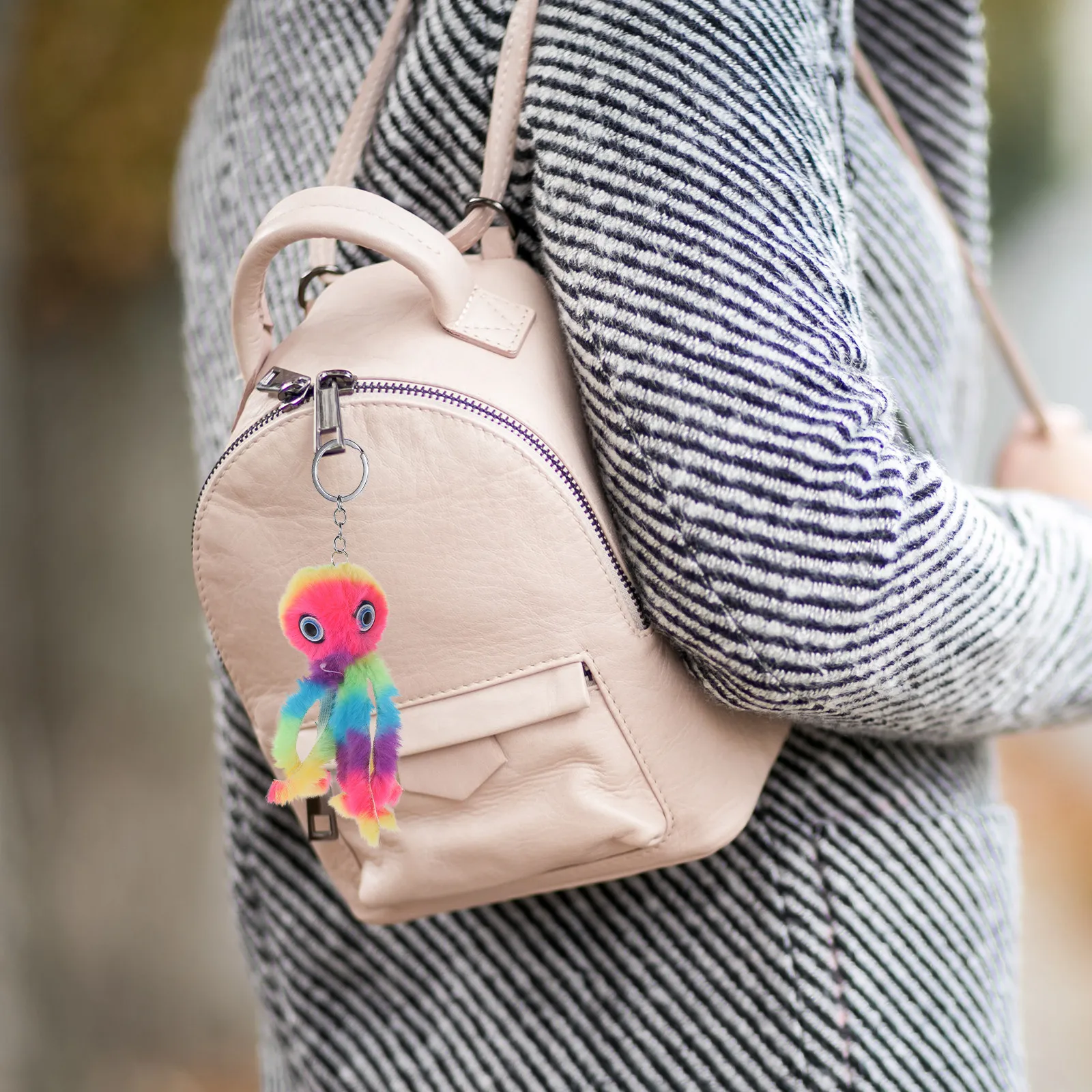 Octopus Keychain Charm Hanging Pendant Cute Soft Decoration Bag Charm Key Ring Ornament Key Holder Accessories for Women Men
Octopus Keychain Charm Hanging Pendant Cute Soft Decoration Bag Charm Key Ring Ornament Key Holder Accessories for Women Men