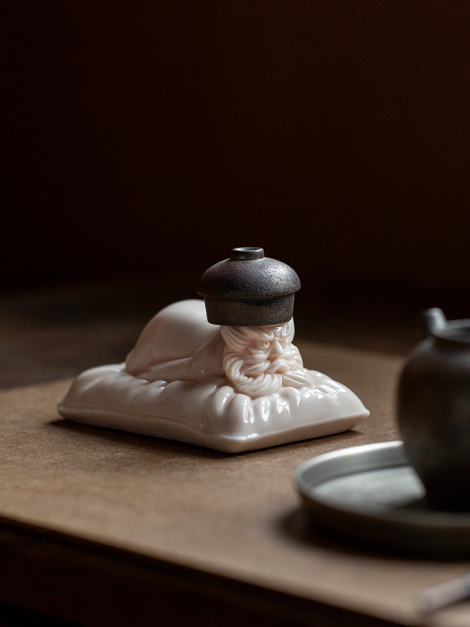 Mbai Zhongkui Cerc Figurine Tea Pet Purple Clay Teapot Cover Holder Moving Decoration Creative Porcelain Crtwork Home Decor
Mbai Zhongkui Cerc Figurine Tea Pet Purple Clay Teapot Cover Holder Moving Decoration Creative Porcelain Crtwork Home Decor