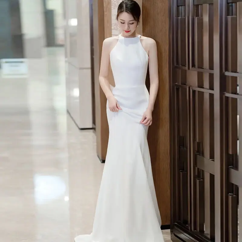 2023 New Simple Silhouette Satin Fish Tail Bridal Gown Vintage Hepburn Style Wedding Dress with Exit Veil Lightweight Wedding...
2023 New Simple Silhouette Satin Fish Tail Bridal Gown Vintage Hepburn Style Wedding Dress with Exit Veil Lightweight Wedding...