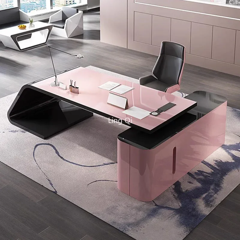 Designer Office Desk Pink Women High Quality Customized Computer Desk Boss Unique Escritorio Gaming Escritorios Office Furniture
Designer Office Desk Pink Women High Quality Customized Computer Desk Boss Unique Escritorio Gaming Escritorios Office Furniture