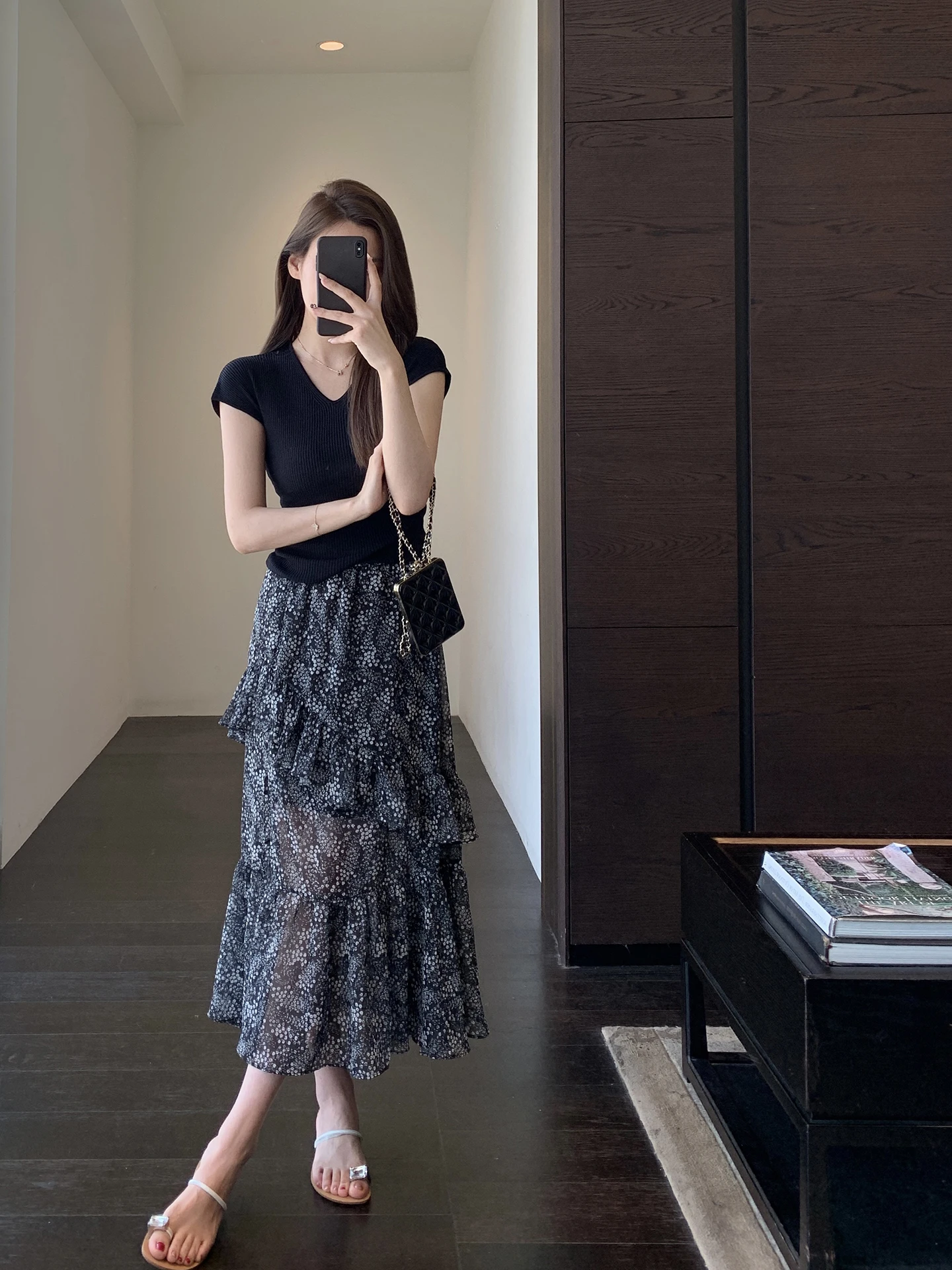 Fashionable High Waist Split Skirt Women's Spring Summer New Style Floral Print Slimming Half-length Skirt Casual Breathable
Fashionable High Waist Split Skirt Women's Spring Summer New Style Floral Print Slimming Half-length Skirt Casual Breathable