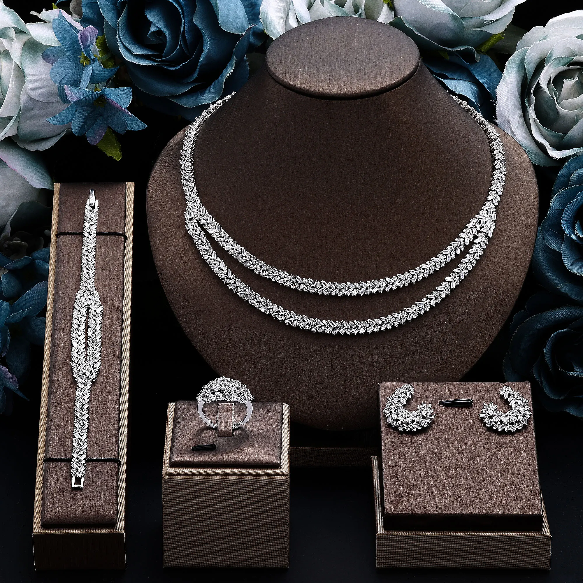 Luxury Elegant Bridal Jewelry Set Cubic Zirconia Dubai UAE Wedding 4-piece Necklace Bridal Jewelry Set For Women
Luxury Elegant Bridal Jewelry Set Cubic Zirconia Dubai UAE Wedding 4-piece Necklace Bridal Jewelry Set For Women