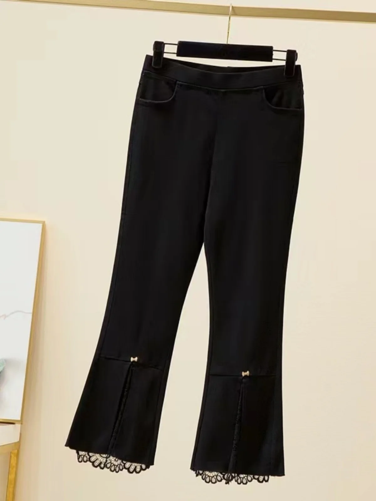plus Size Women's Lace Splice Slimming High Waist Bell Bottoms Casual Pants Nine Points Tight Fit Spring Summer New Style
plus Size Women's Lace Splice Slimming High Waist Bell Bottoms Casual Pants Nine Points Tight Fit Spring Summer New Style