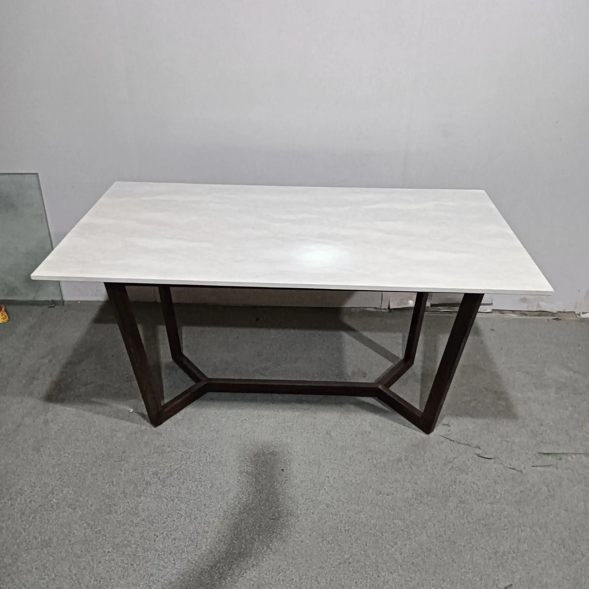 Table and chair light luxury marble dining table retro restaurant bar coffee shop western restaurant table and chair combination
Table and chair light luxury marble dining table retro restaurant bar coffee shop western restaurant table and chair combination