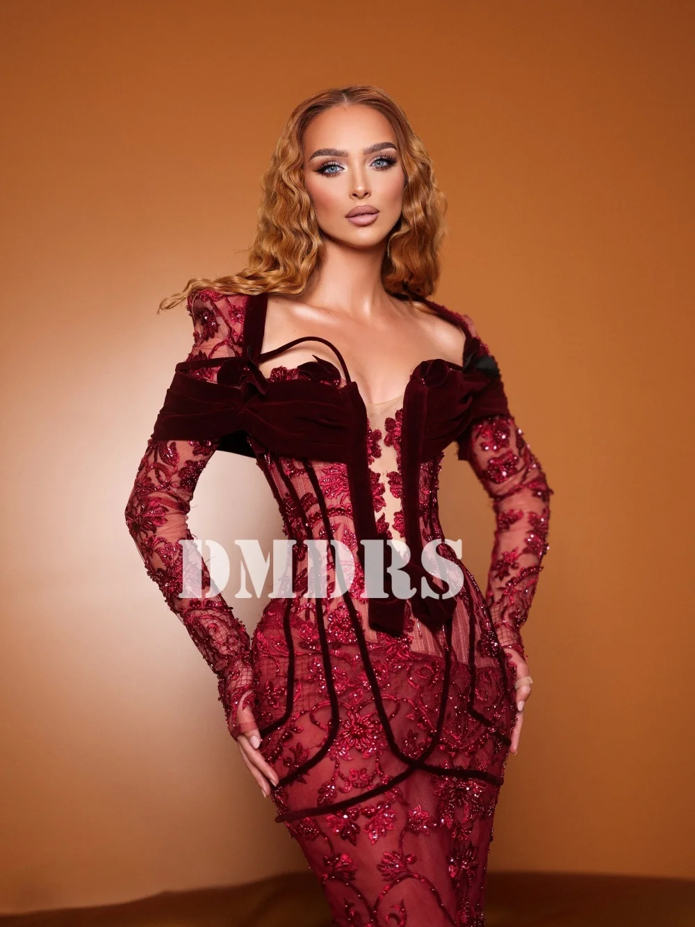 Modest Sweetheart Evening Dress 2025 Classic Applique Beaded Party Gown Elegant A-line Floor Length Party Dresses فساتين سهر
Modest Sweetheart Evening Dress 2025 Classic Applique Beaded Party Gown Elegant A-line Floor Length Party Dresses فساتين سهر
