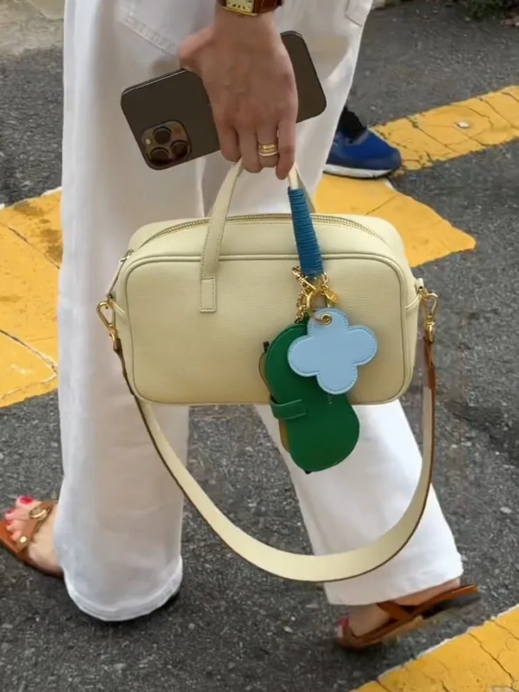 Trendy Leather Boston Bag Women's Commuter Single oulder Crossbody Bag Luxury Sensation Handbag Faionable Car
Trendy Leather Boston Bag Women's Commuter Single oulder Crossbody Bag Luxury Sensation Handbag Faionable Car