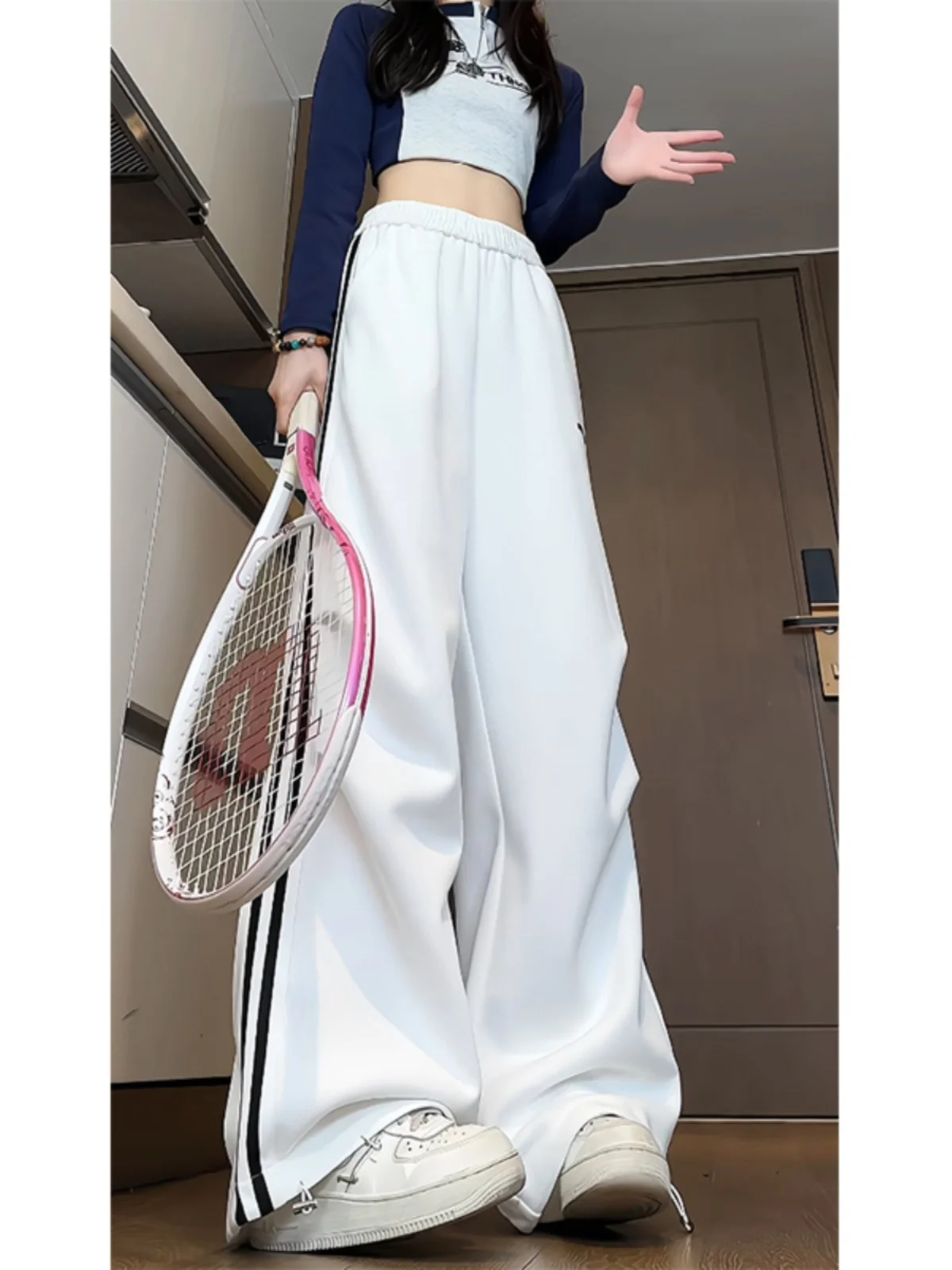 Heavyweight American Retro Striped Sweatpants Men's Cleanfit Wide Leg Straight Drapey Sport Casual Pants Loose Fit Spring Autumn
Heavyweight American Retro Striped Sweatpants Men's Cleanfit Wide Leg Straight Drapey Sport Casual Pants Loose Fit Spring Autumn