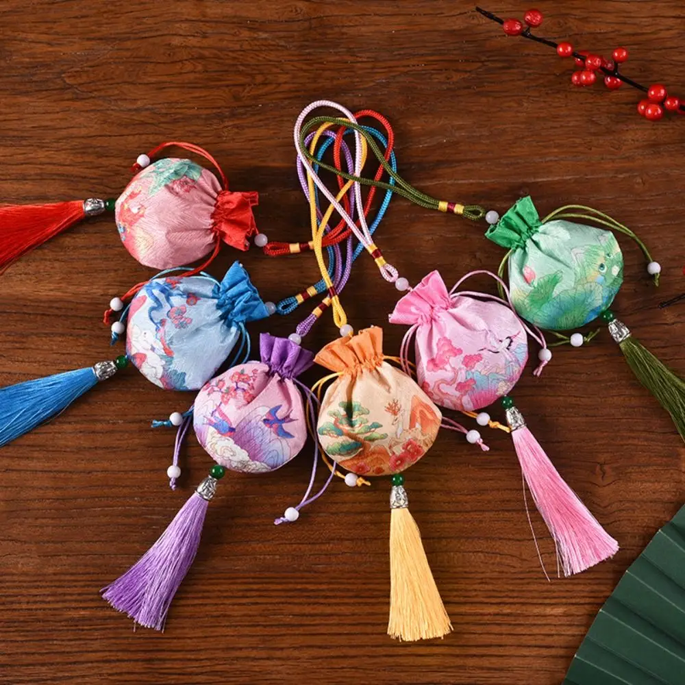 Brocade Dragon Boat Festival Sachet Portable Empty Tassel Drawstring Bag Chinese Ethnic Style Ancient Fashion
Brocade Dragon Boat Festival Sachet Portable Empty Tassel Drawstring Bag Chinese Ethnic Style Ancient Fashion