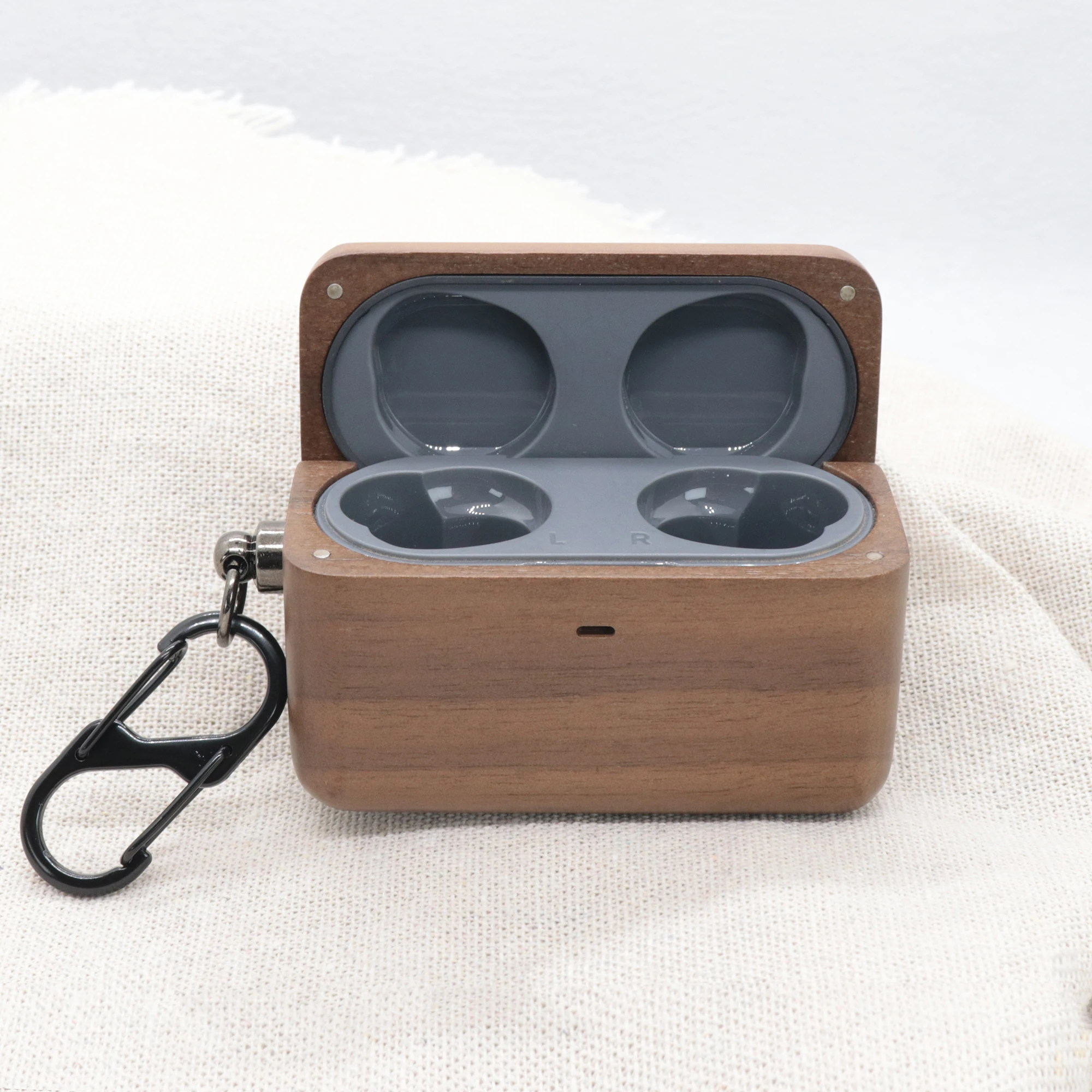 For beyerdynamic Free BYRD Earphone Case with Keychain, North American Walnut, Shockproof Design, Natural Wood Grain
For beyerdynamic Free BYRD Earphone Case with Keychain, North American Walnut, Shockproof Design, Natural Wood Grain