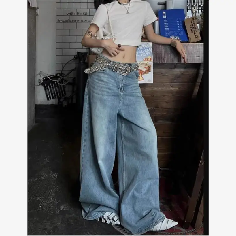 High Waist Wide Leg Jeans Women's Loose Fit Straight Cut Vintage Style Floor Length Trousers Trendy Casual Denim Pants
High Waist Wide Leg Jeans Women's Loose Fit Straight Cut Vintage Style Floor Length Trousers Trendy Casual Denim Pants