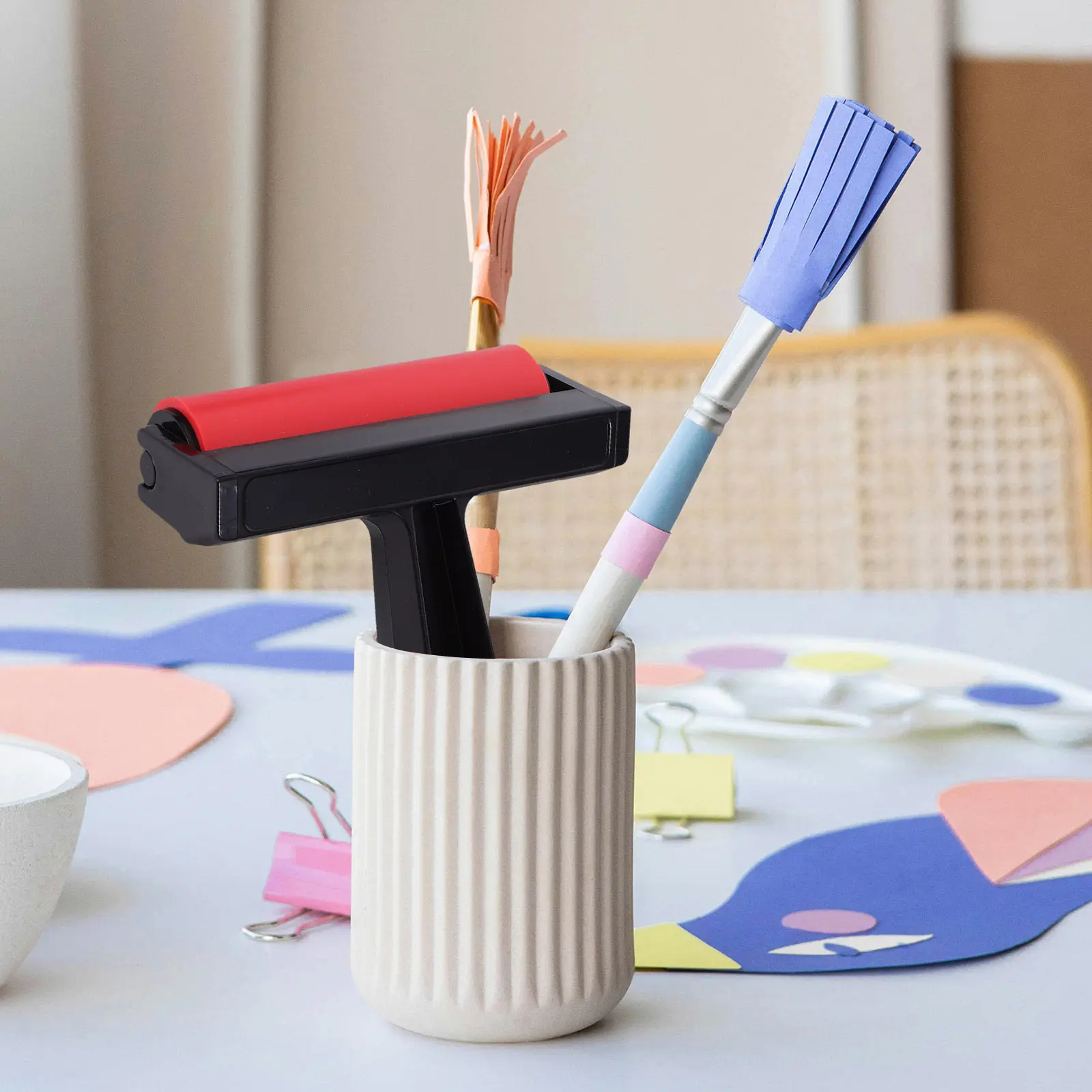 Mini Rubber Roller for Childrens Printmaking Art Craft DIY Painting Ink Application Handheld Ergonomic Design Creative Learning
Mini Rubber Roller for Childrens Printmaking Art Craft DIY Painting Ink Application Handheld Ergonomic Design Creative Learning