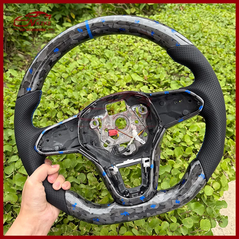 Carbon fiber steering wheel, customized for Volkswagen Golf MK8 GTI RLINE MK8, genuine forged blue platinum steering wheel
Carbon fiber steering wheel, customized for Volkswagen Golf MK8 GTI RLINE MK8, genuine forged blue platinum steering wheel