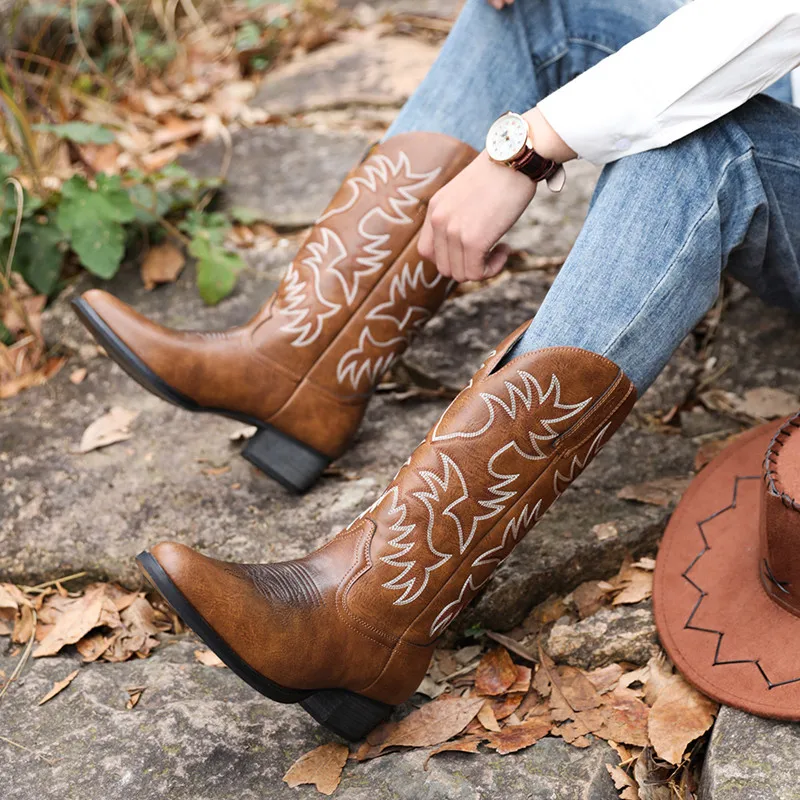 Men Handmade Cowboy Boots Embroidery Western Boots Pointed-toe Mid-calf Male Boots New Slip on Men Riding Boot Zapatos Hombre
Men Handmade Cowboy Boots Embroidery Western Boots Pointed-toe Mid-calf Male Boots New Slip on Men Riding Boot Zapatos Hombre