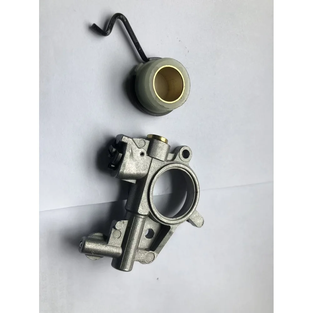 Chainsaw Oil Pump 1142 640 3200 Spare Part For Garden Machine Maintenance Accessory Lawn Mower Parts
Chainsaw Oil Pump 1142 640 3200 Spare Part For Garden Machine Maintenance Accessory Lawn Mower Parts