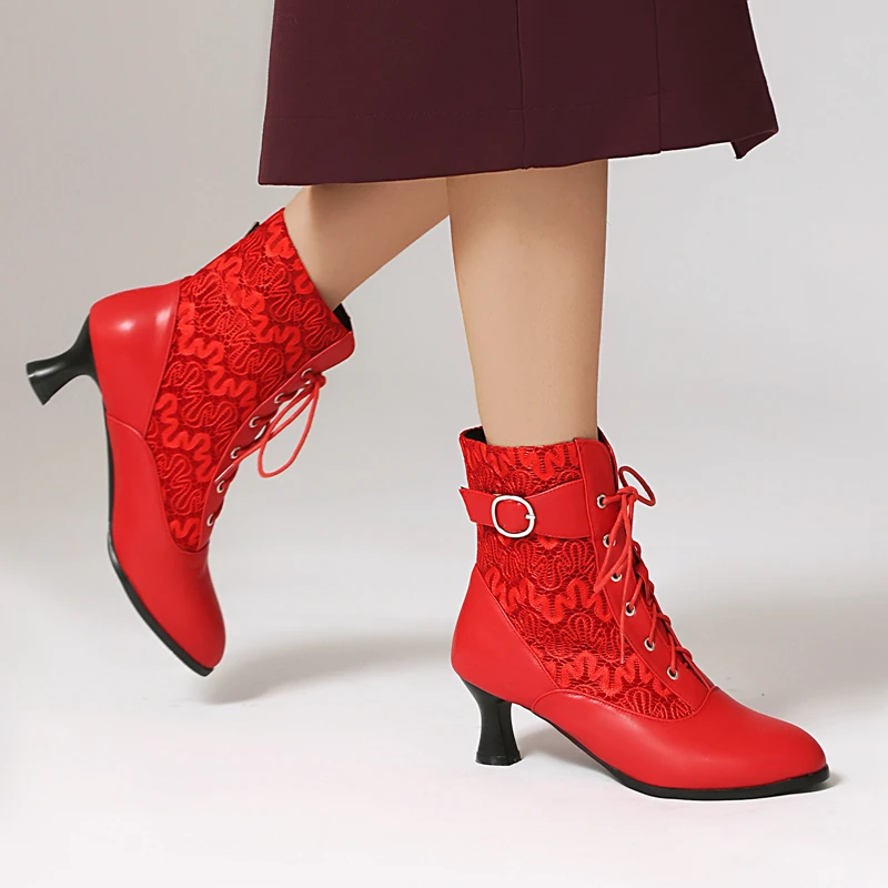 Винтажные женские ботильоны в викторианском стиле с круглым носком, женские ботильоны, элегантные женские ботинки на высоком каблуке со шнуровкой из искусственной кожи, 41
Винтажные женские ботильоны в викторианском стиле с круглым носком, женские ботильоны, элегантные женские ботинки на высоком каблуке со шнуровкой из искусственной кожи, 41