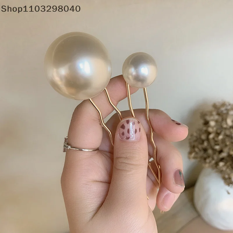 2-Piece Faux Pearl Hairpin Set With U-Shaped Twist Design For Women And Girls – Stylish Hair Accessory For Hair Styling
2-Piece Faux Pearl Hairpin Set With U-Shaped Twist Design For Women And Girls – Stylish Hair Accessory For Hair Styling
