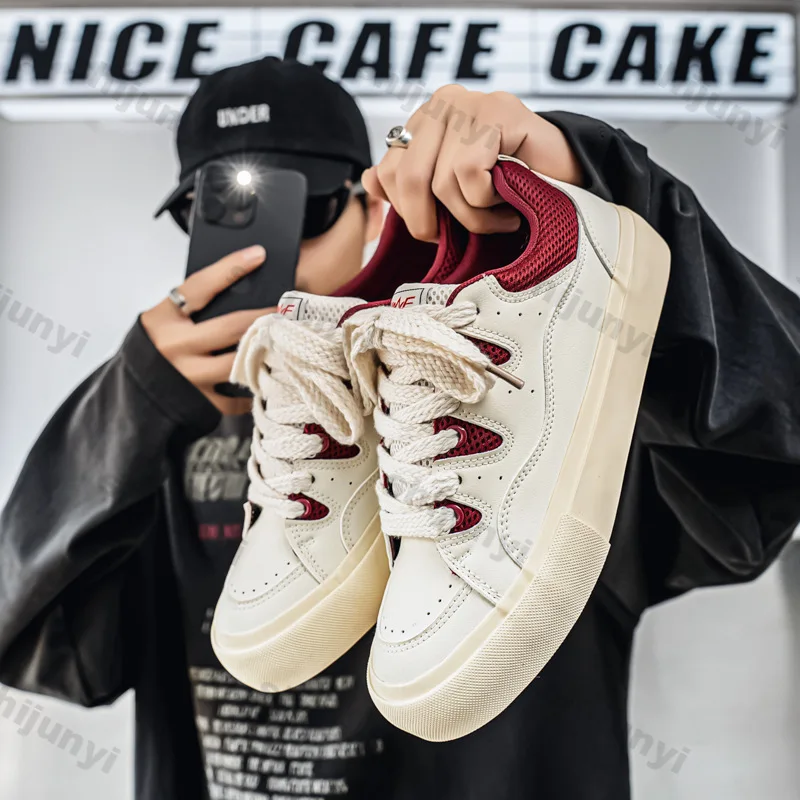 Мужские белые кроссовки, весна-осень 2024, новая мода, нескользящие кроссовки с перекрестной завязкой, удобные дышащие уличные повседневные туфли на плоской подошве
Мужские белые кроссовки, весна-осень 2024, новая мода, нескользящие кроссовки с перекрестной завязкой, удобные дышащие уличные повседневные туфли на плоской подошве