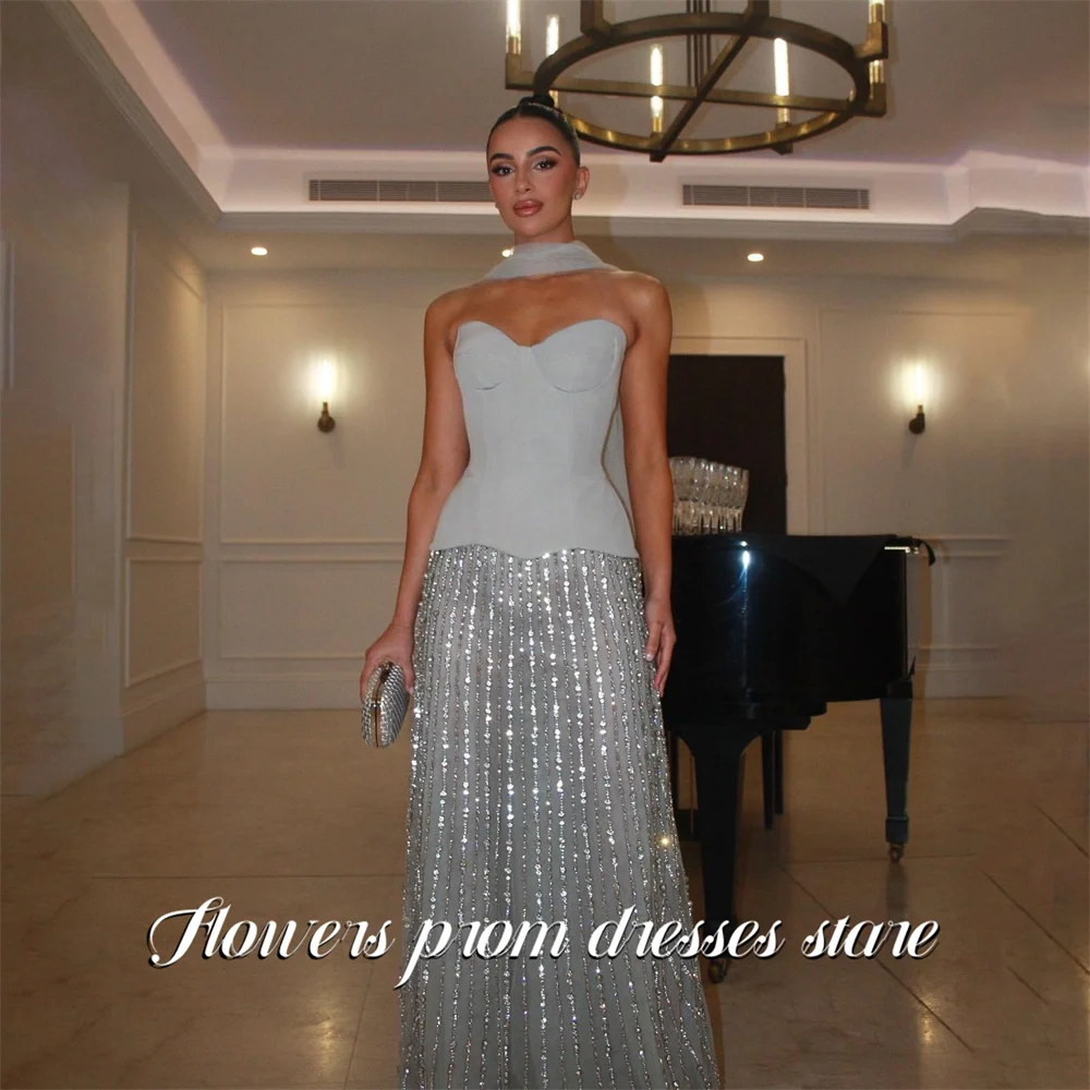 Flowers Light Gray Evening Dress Strapless with Scarf Party Dress with Crystal Mermaid Satin Prom Gown robes du soir Customized
Flowers Light Gray Evening Dress Strapless with Scarf Party Dress with Crystal Mermaid Satin Prom Gown robes du soir Customized
