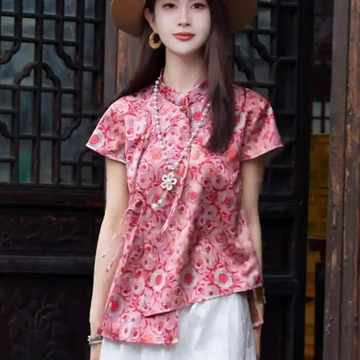 Floral Printed Blouses Women Satin Silk Jacquard Short Sleeve Loose Shirts Chinese Ethnic Style Vintage Tang Tops
Floral Printed Blouses Women Satin Silk Jacquard Short Sleeve Loose Shirts Chinese Ethnic Style Vintage Tang Tops