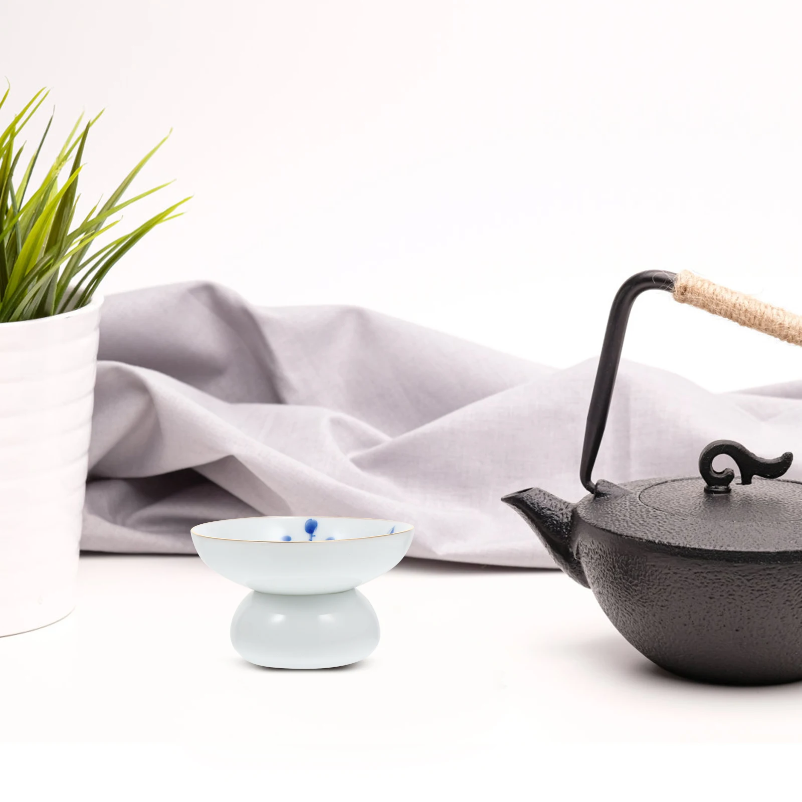 1Pcs Creative Ceramic Tea Infuser Exquisite Handpainted Design Perfect for Home Office Use Tea Strainer