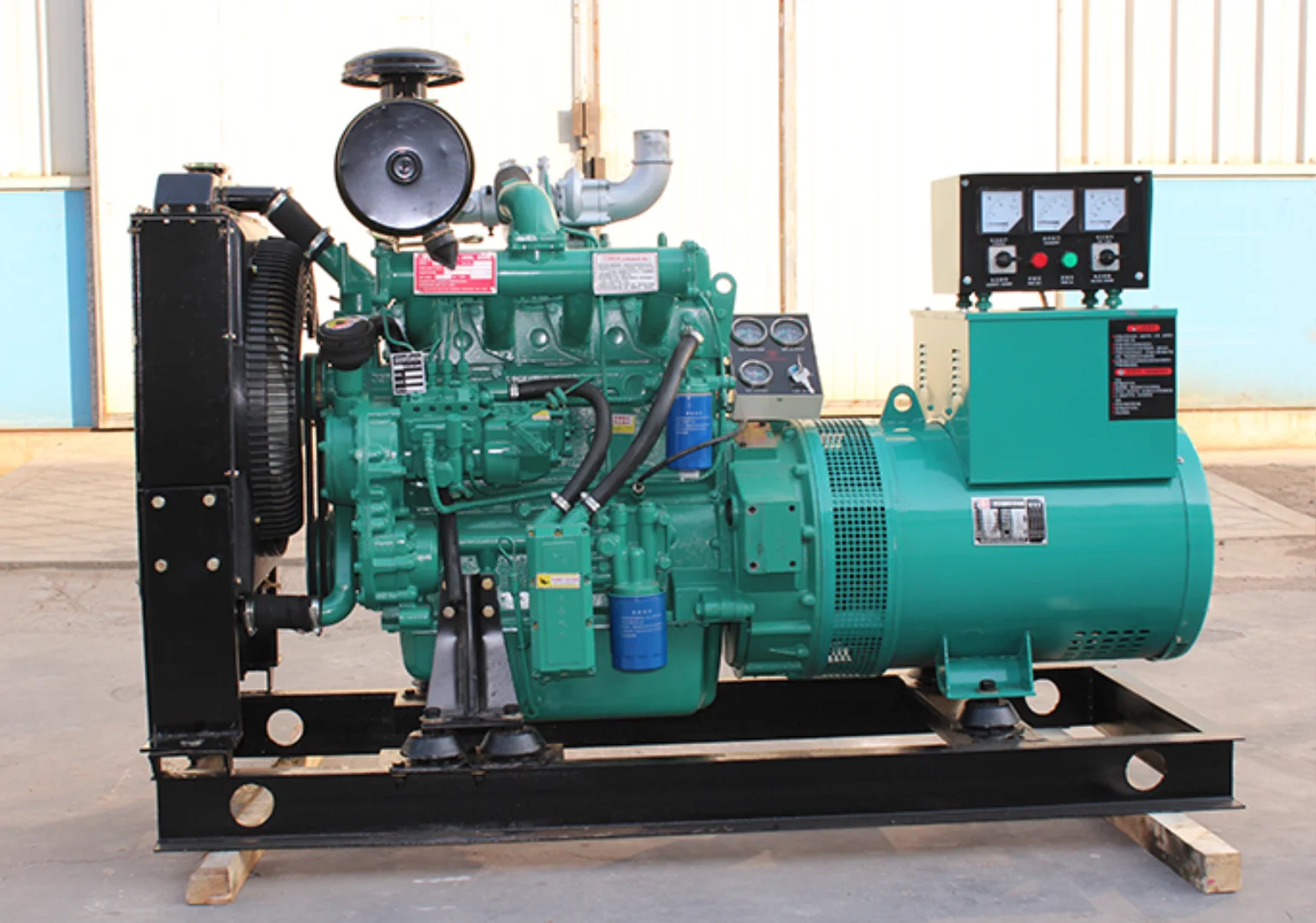 Китайский дизельный генератор 60 кВт, 75 кВА с R4105AZD и бесщеточным генератором открытого типа, дизельный генератор 50 Гц или 60 Гц, 60 кВт
Китайский дизельный генератор 60 кВт, 75 кВА с R4105AZD и бесщеточным генератором открытого типа, дизельный генератор 50 Гц или 60 Гц, 60 кВт