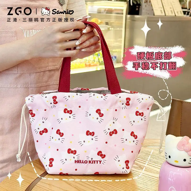 Sanrio Authentic Hello Kitty Kawaii Lunch Box Bag Student Bento Bag Cartoon Handbag Portable Storage Bag Outdoor Handbag Gift
Sanrio Authentic Hello Kitty Kawaii Lunch Box Bag Student Bento Bag Cartoon Handbag Portable Storage Bag Outdoor Handbag Gift