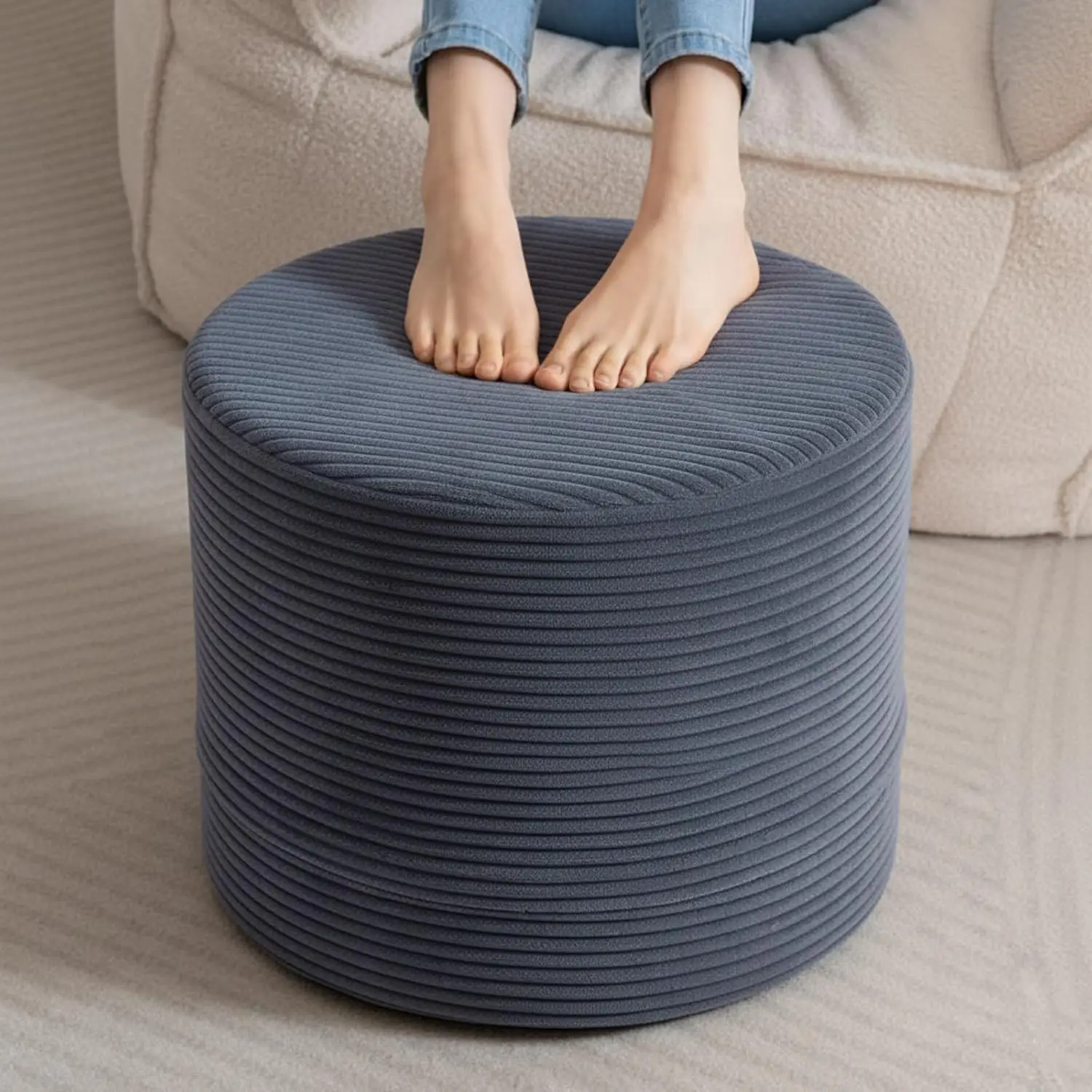 Round Stuffed Pouf Ottoman, Velvet Foot Stool with High-Density Foam, Washable Cover, for Living Room, Bedroom, Office, Grey
Round Stuffed Pouf Ottoman, Velvet Foot Stool with High-Density Foam, Washable Cover, for Living Room, Bedroom, Office, Grey