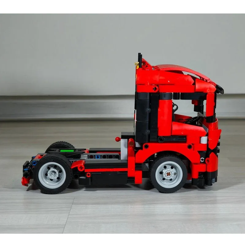 MOC-257337 Red New Classic Flat-Nose Semi-Truck Building Block Model 636 Parts Boys Children's Birthday Christmas Toy Gift
MOC-257337 Red New Classic Flat-Nose Semi-Truck Building Block Model 636 Parts Boys Children's Birthday Christmas Toy Gift